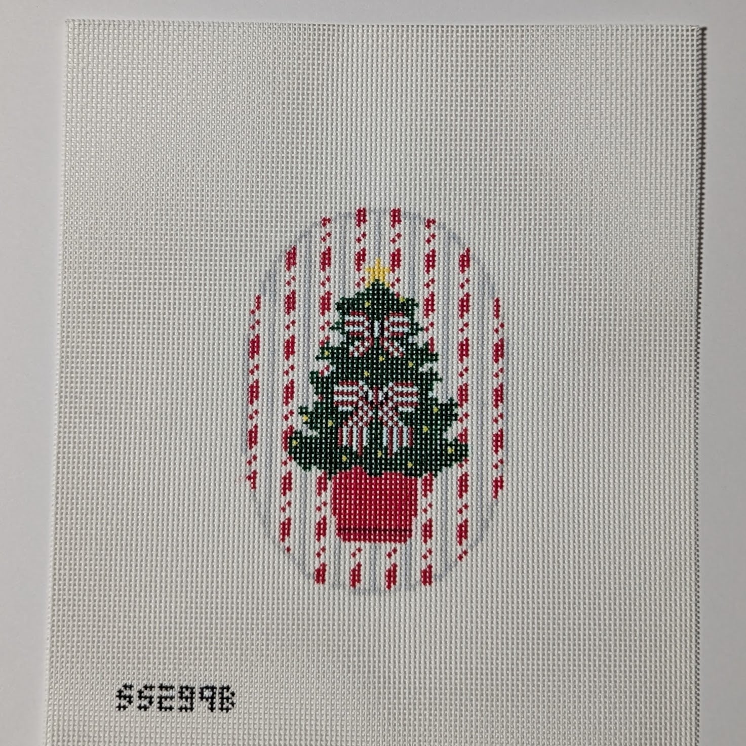 Christmas Tree w. Bows