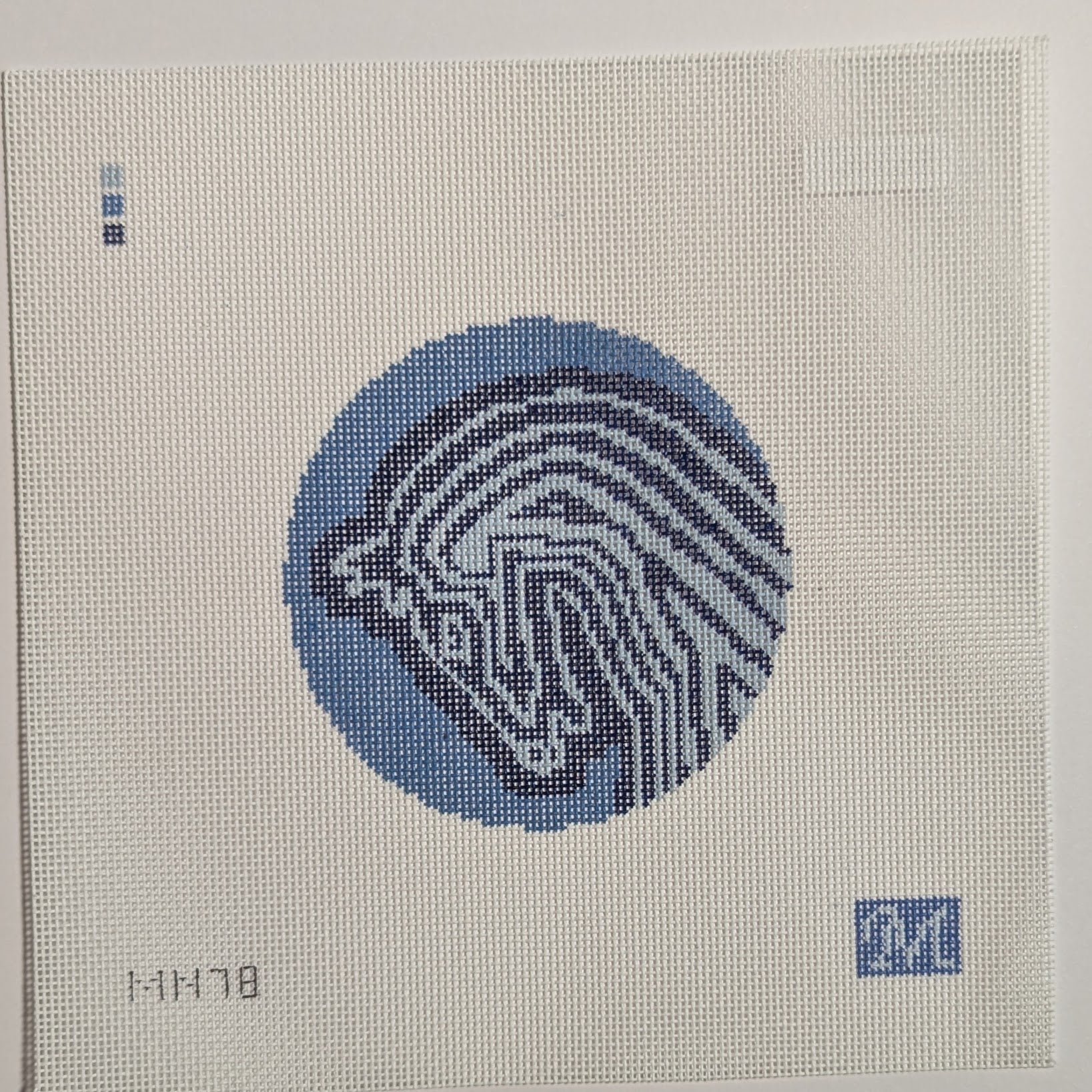 Faubourg Horse Round Blue