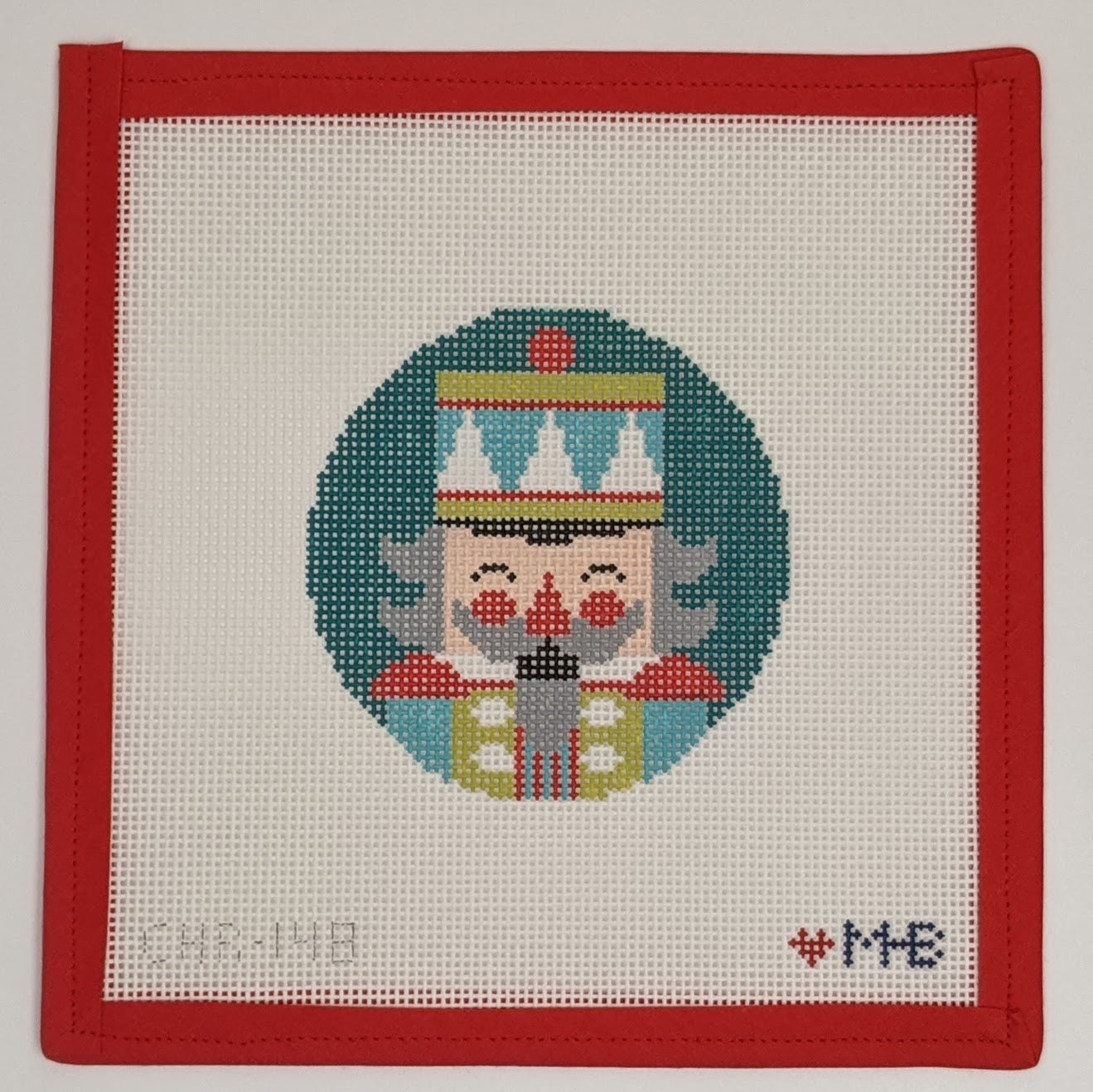 Nutcracker Iggy round