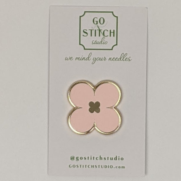 Pink Clover Needle Minder Magnet