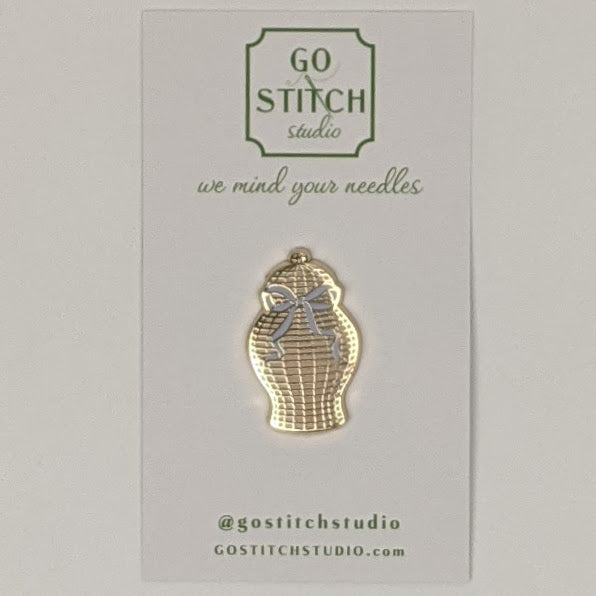 Rattan Ginger Jar Needle Minder Magnet