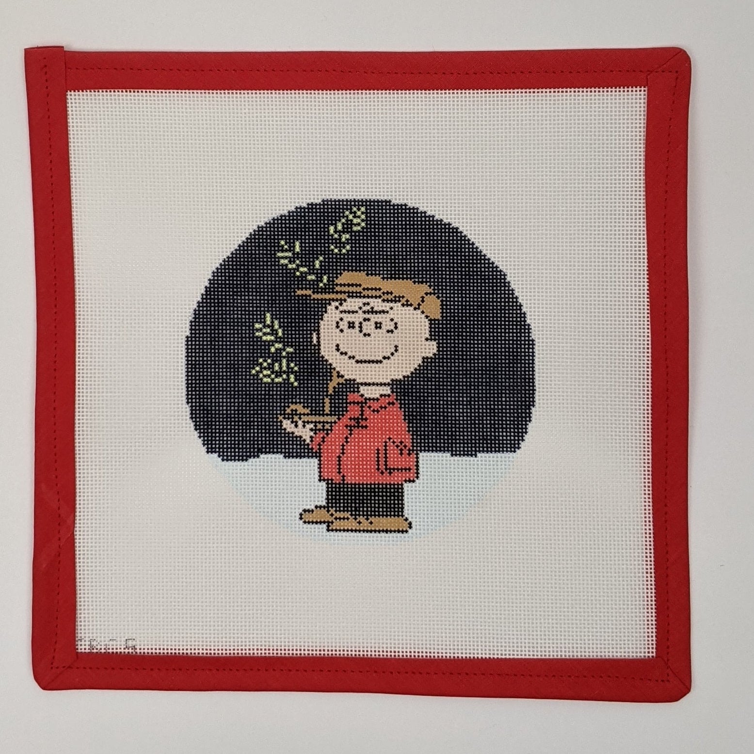 Peanuts: A Charlie Brown Christmas - Holding Tree