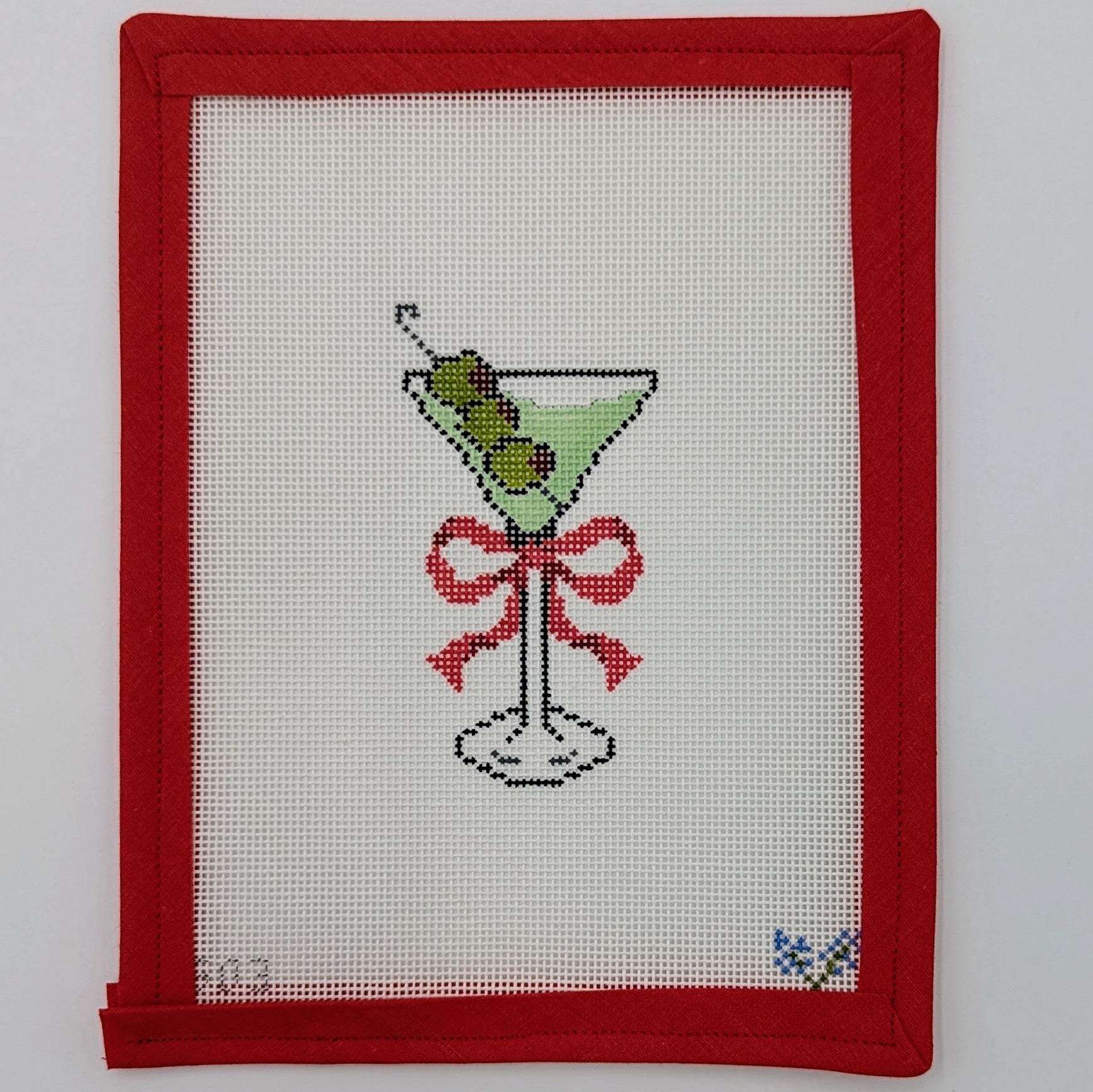 Dirty Martini w. Red Bow