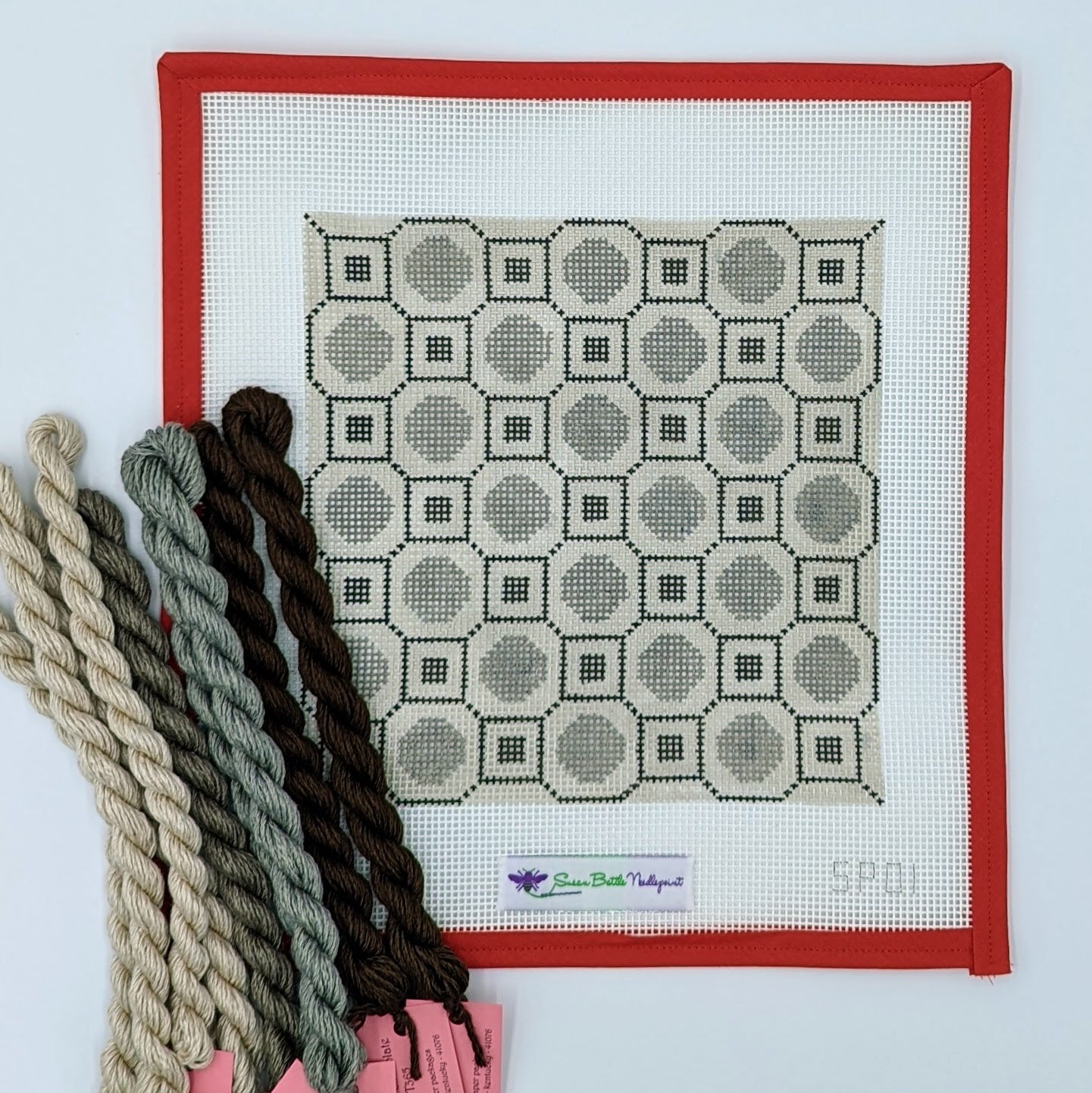 Tan Circles & Squares (on 10 mesh) WITH FIBERS